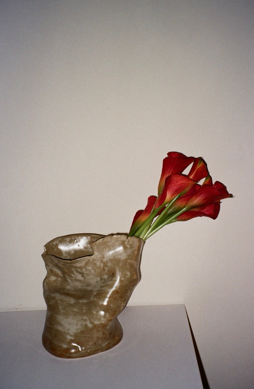 Tani vase
