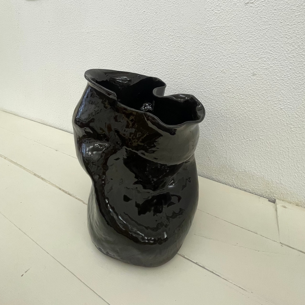 Yōgan Vase